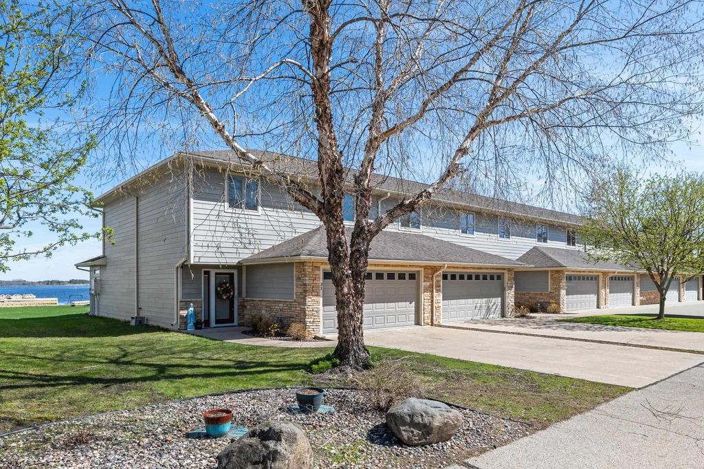 Photo of 178 E Front STREET #31, Marquette, WI 53947 (MLS # 2019966)