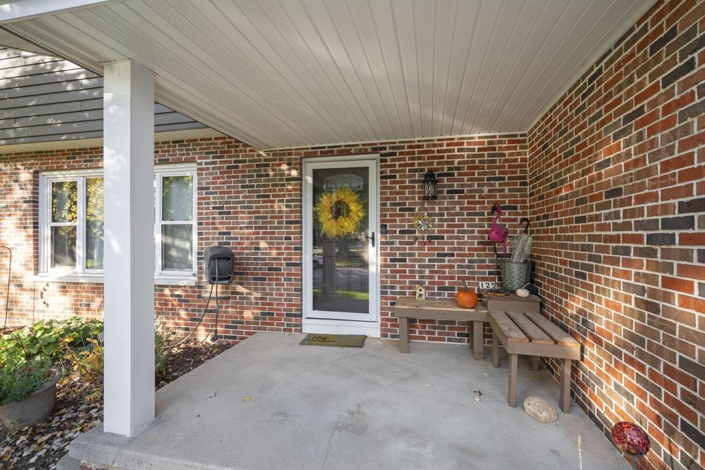 Photo of 125 Bluebird COURT, Fredonia, WI 53021 (MLS # 1939923)