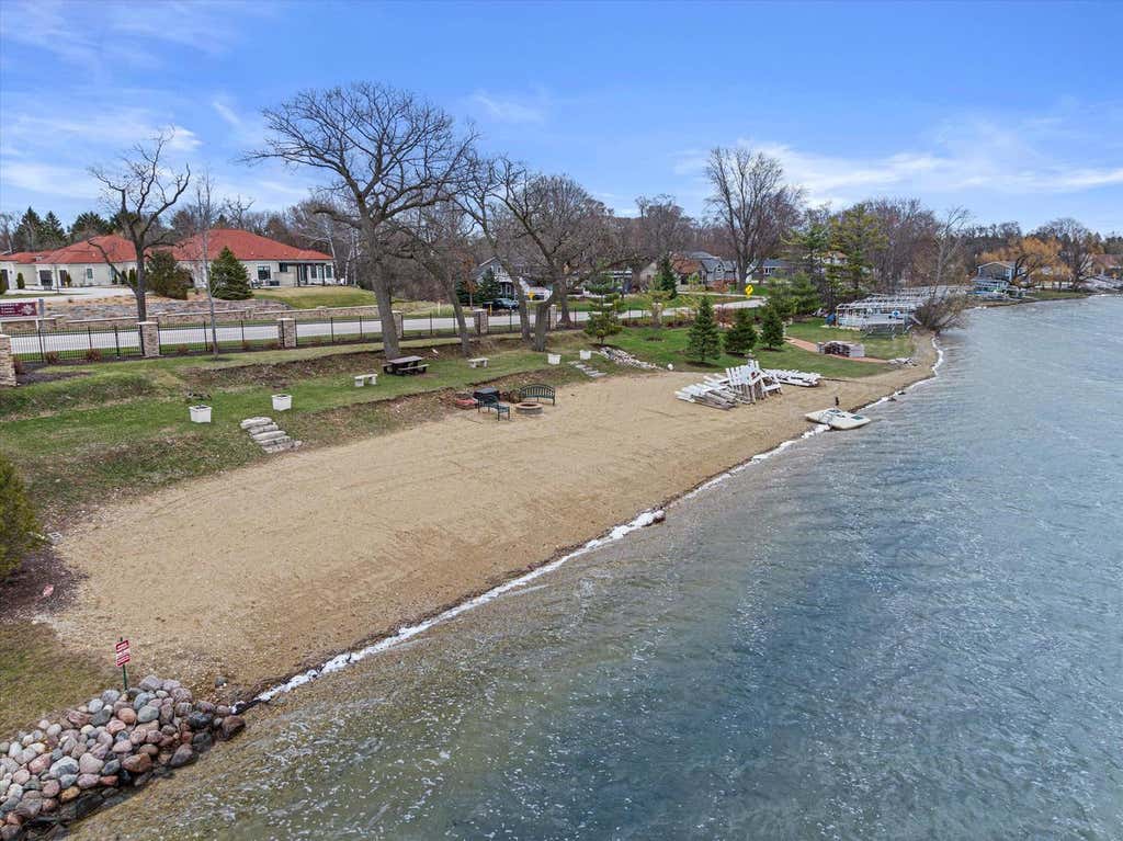 Photo of 1620 St Andrews DRIVE #13, Oconomowoc, WI 53066 (MLS # 1967881)