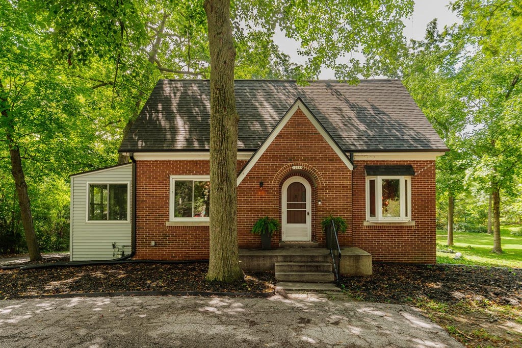 Photo of 12585 W Cold Spring ROAD, New Berlin, WI 53151 (MLS # 1978859)
