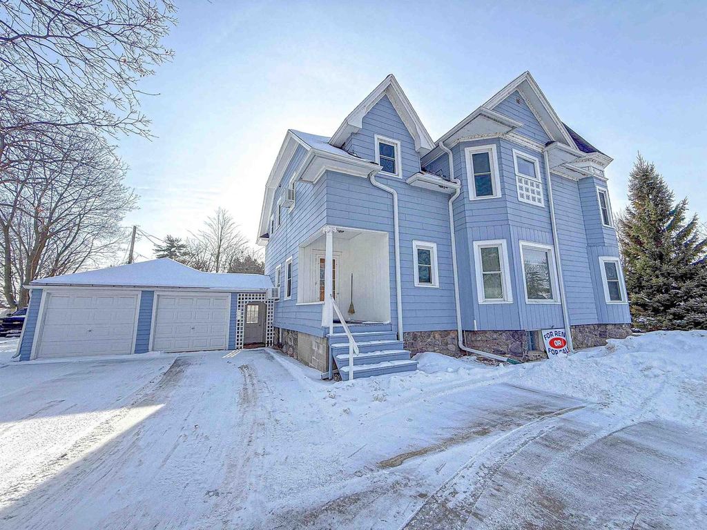 Photo of 106 S Franklin STREET, Shawano, WI 54166 (MLS # 50319620)