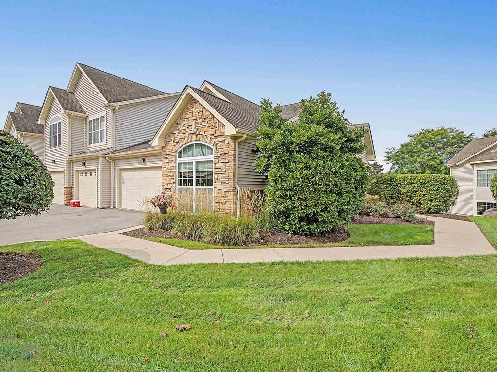 Photo of 1151 E Townline ROAD #206, Lake Geneva, WI 53147 (MLS # 2032242)