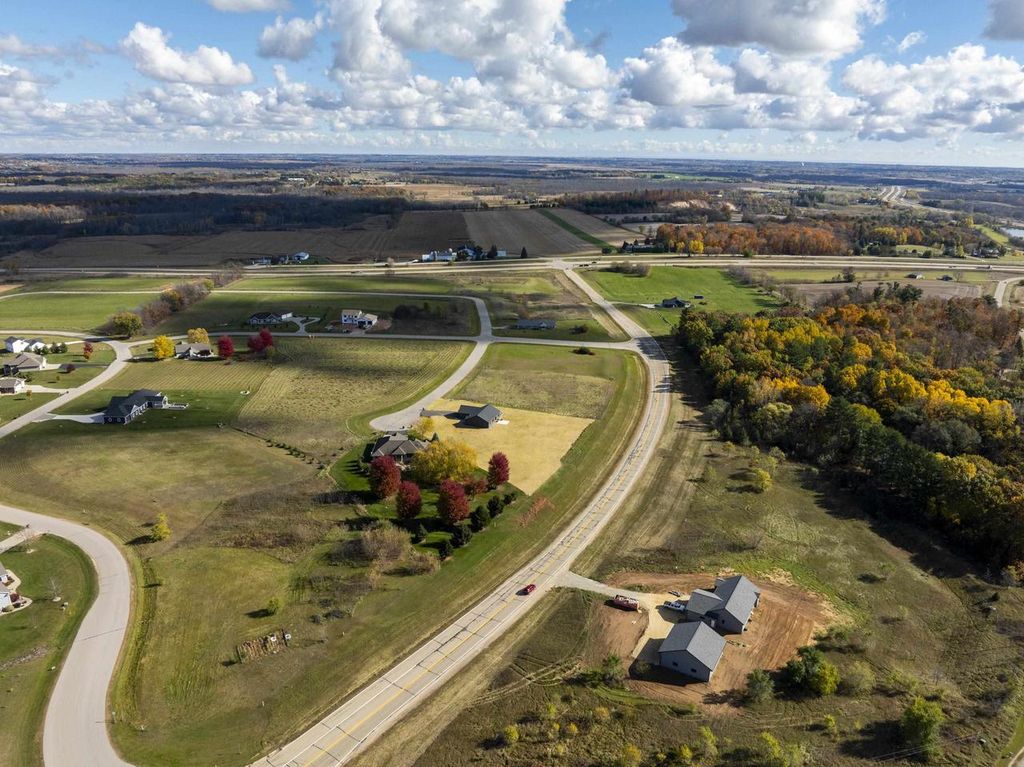 Photo of 9573 E Briarwood COURT, Fremont, WI 54940 (MLS # 50317138)