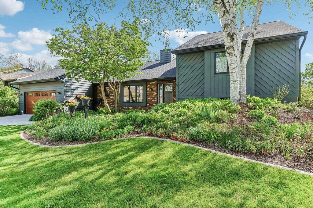 Photo of 5209 Comanche WAY, Madison, WI 53704 (MLS # 2022928)