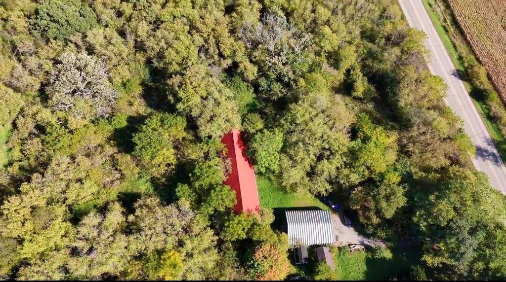 Photo of 33016 Bassett ROAD, Burlington, WI 53105 (MLS # 1951211)