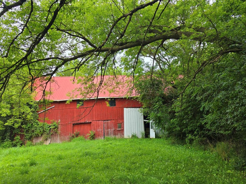 Photo of 33016 Bassett ROAD, Burlington, WI 53105 (MLS # 1951211)