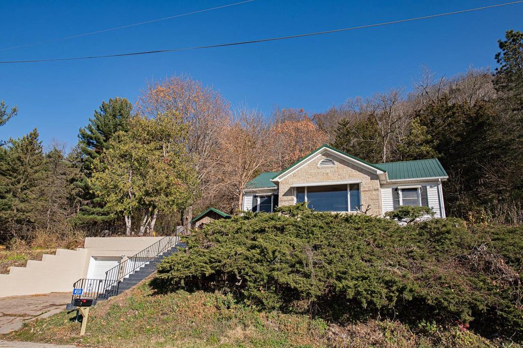 Photo of W508 Spur LANE, Fountain City, WI 54629 (MLS # 1943265)