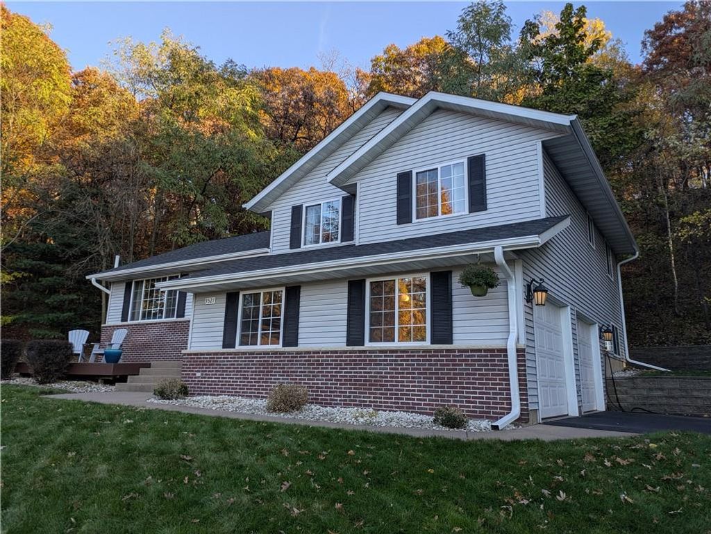 Photo of 3521 Leslie LANE, Eau Claire, WI 54703 (MLS # 1597409)