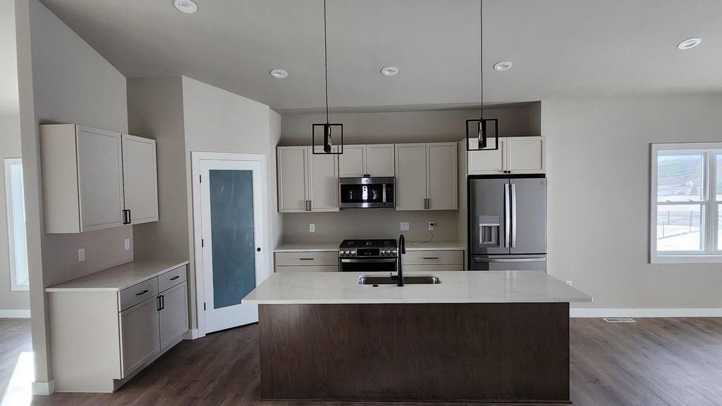 Photo of 495 Foxfield COURT, Oregon, WI 53575 (MLS # 2014964)