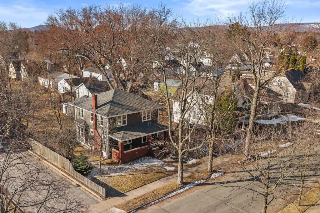 Photo of 113 Weston AVENUE, Wausau, WI 54403 (MLS # 22600980)