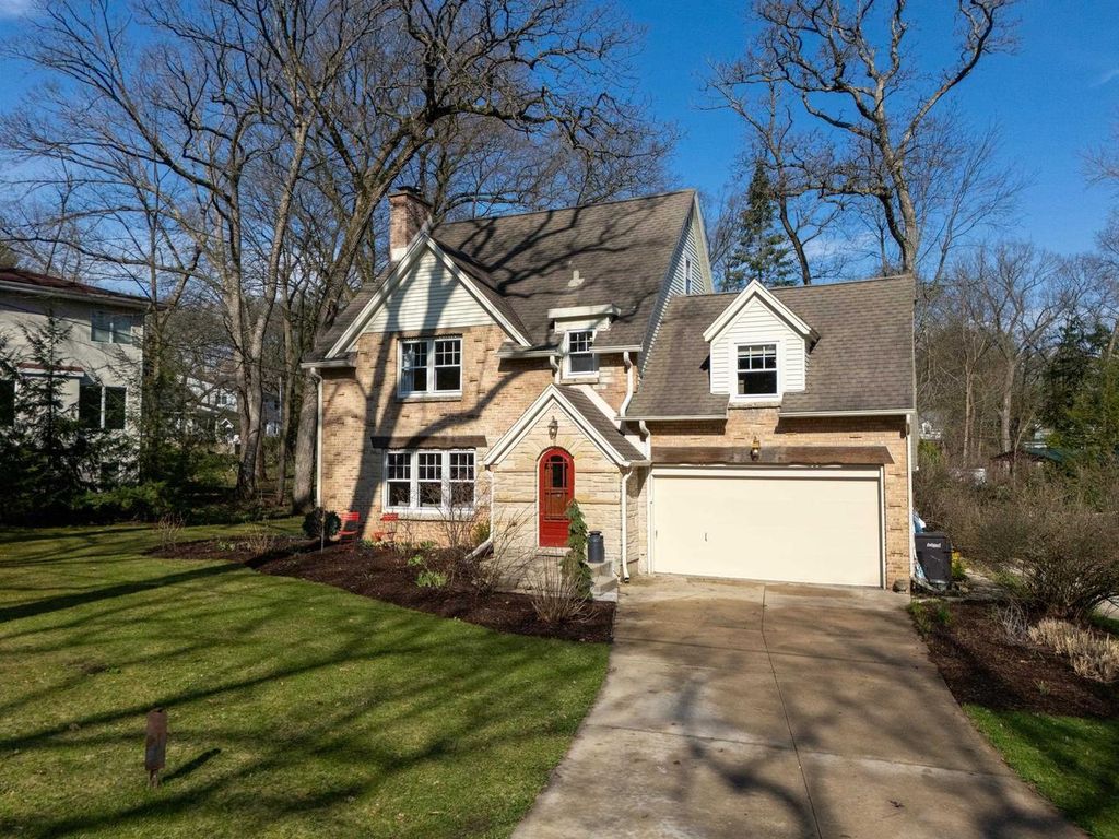 Photo of 3316 Blackhawk DRIVE, Madison, WI 53705 (MLS # 2018943)