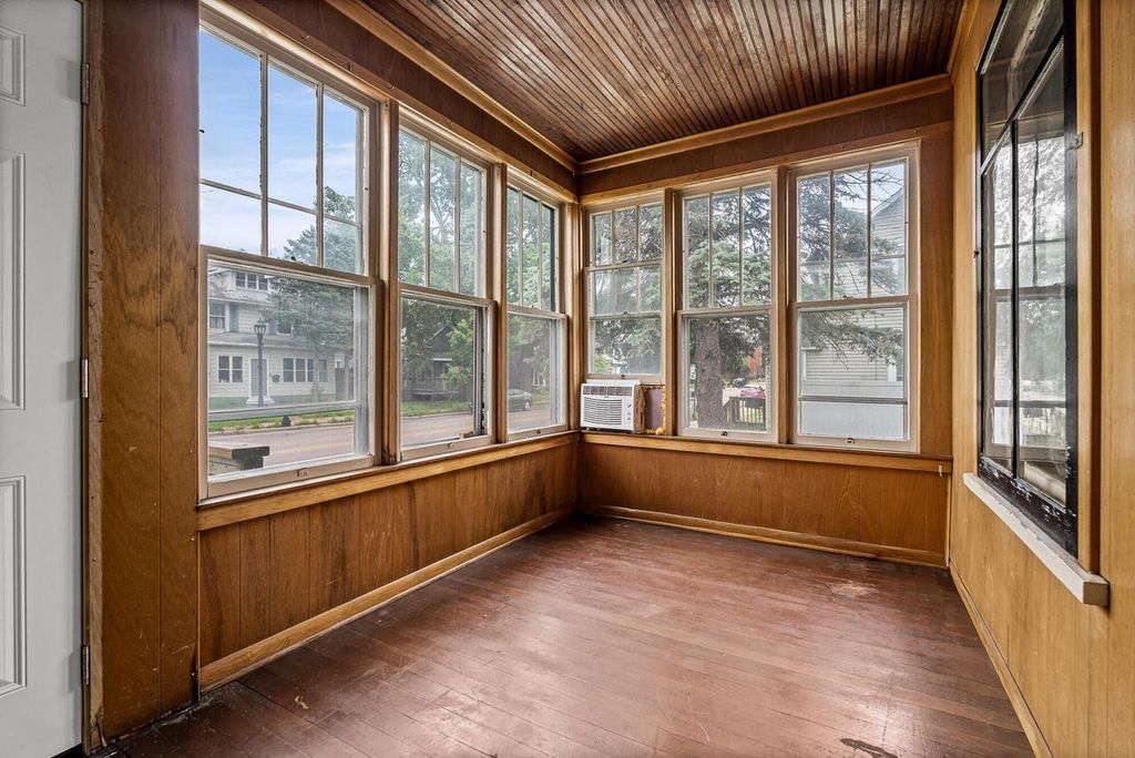 Photo of 1543 George STREET, La Crosse, WI 54603 (MLS # 1969685)