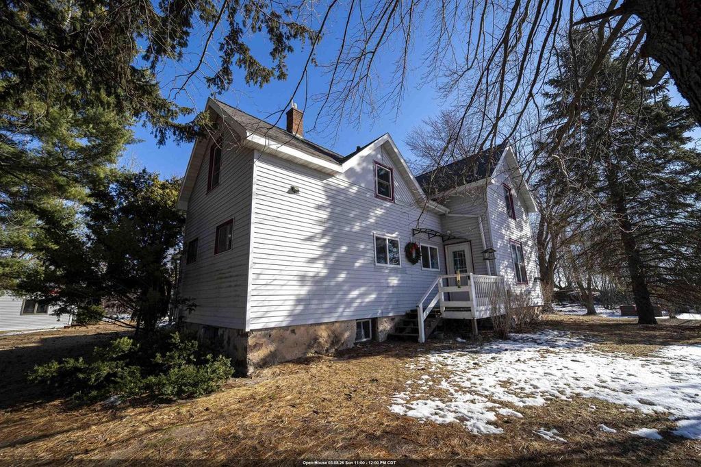 Photo of N916 County Road H, Fremont, WI 54940 (MLS # 50321334)