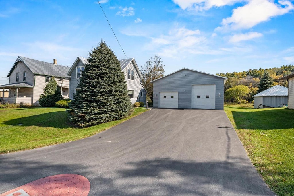 Photo of 18841 Tisch Mills ROAD, Denmark, WI 54208 (MLS # 50334160)