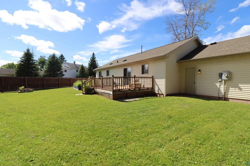 Photo of 1700 Cary STREET, Ashland, WI 54806 (MLS # 6126091)