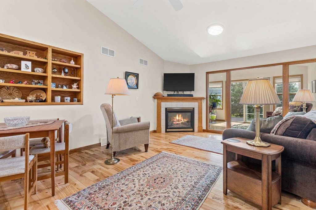 Photo of 631 Cardinal WAY, Sun Prairie, WI 53590 (MLS # 2019224)