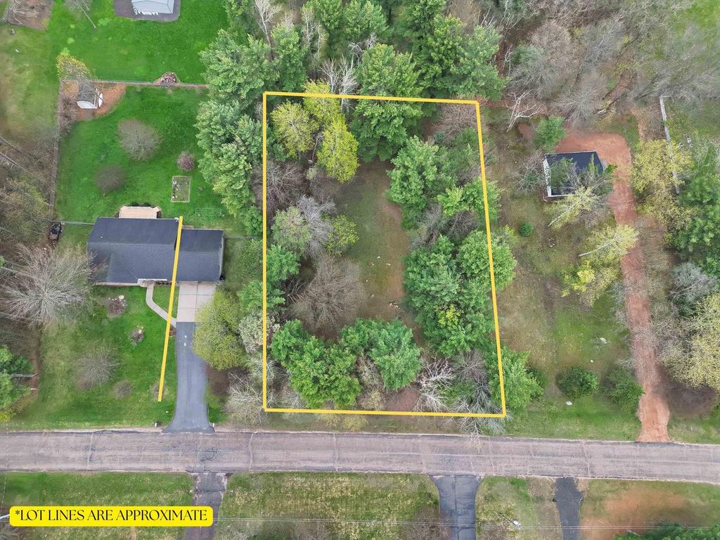 Photo of Lone Pine STREET, Stevens Point, WI 54482 (MLS # 50324370)