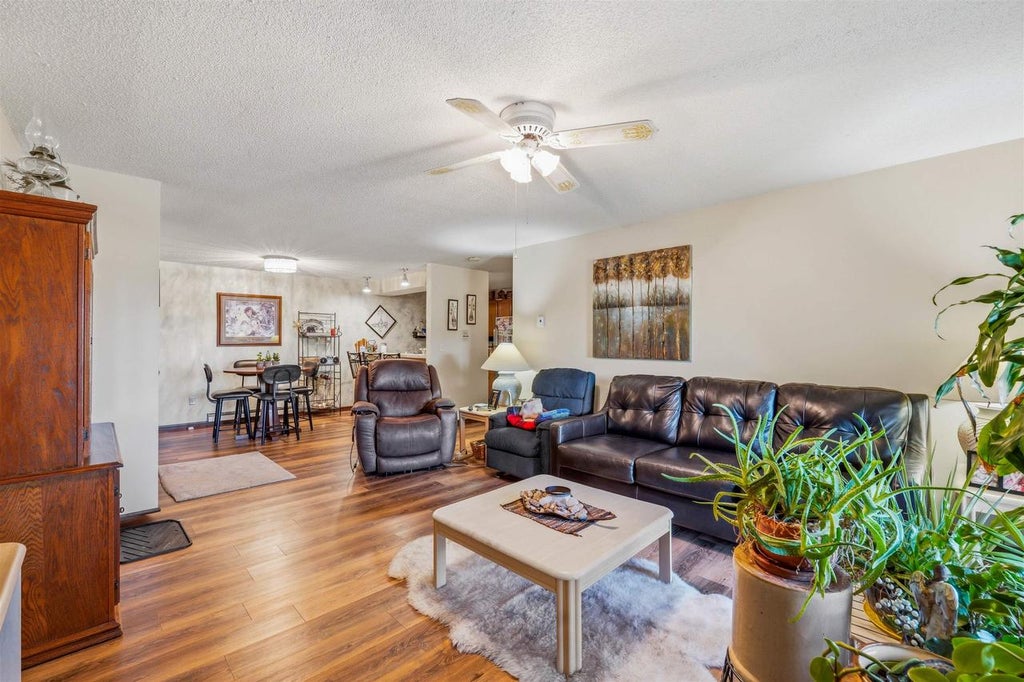 Photo of 816 S Park AVENUE #2A, Fond Du Lac, WI 54935 (MLS # 50334170)
