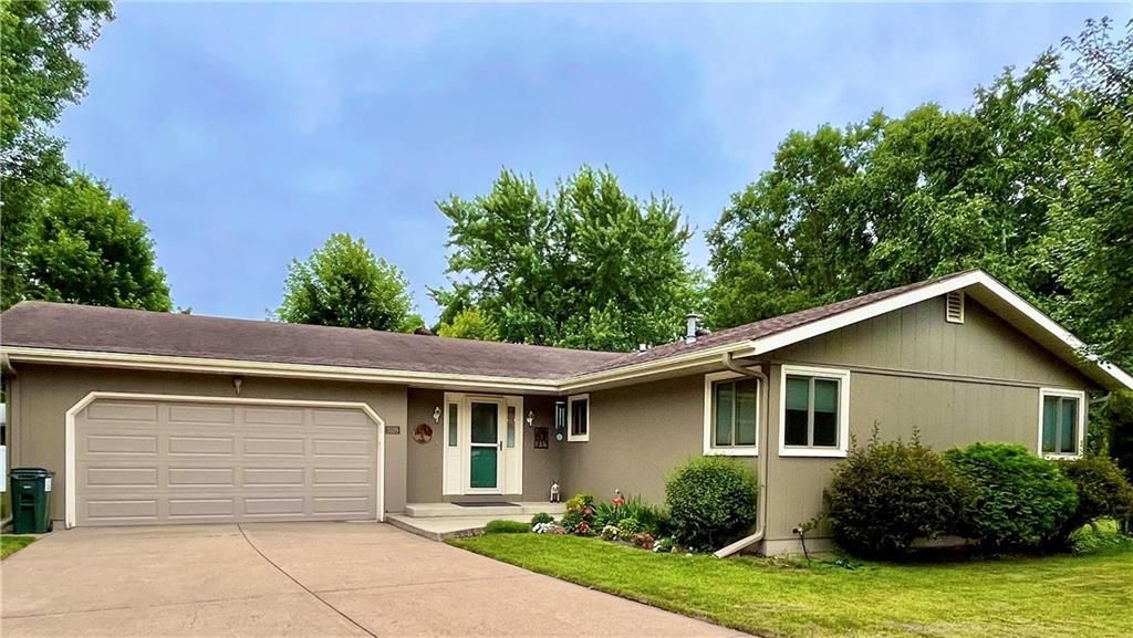 Photo of 3526 Mayo St, Eau Claire, WI 54701 (MLS # 1598509)
