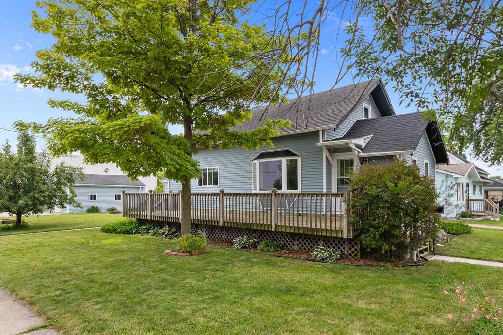 Photo of 127 Madison STREET, Menasha, WI 54952 (MLS # 50328324)