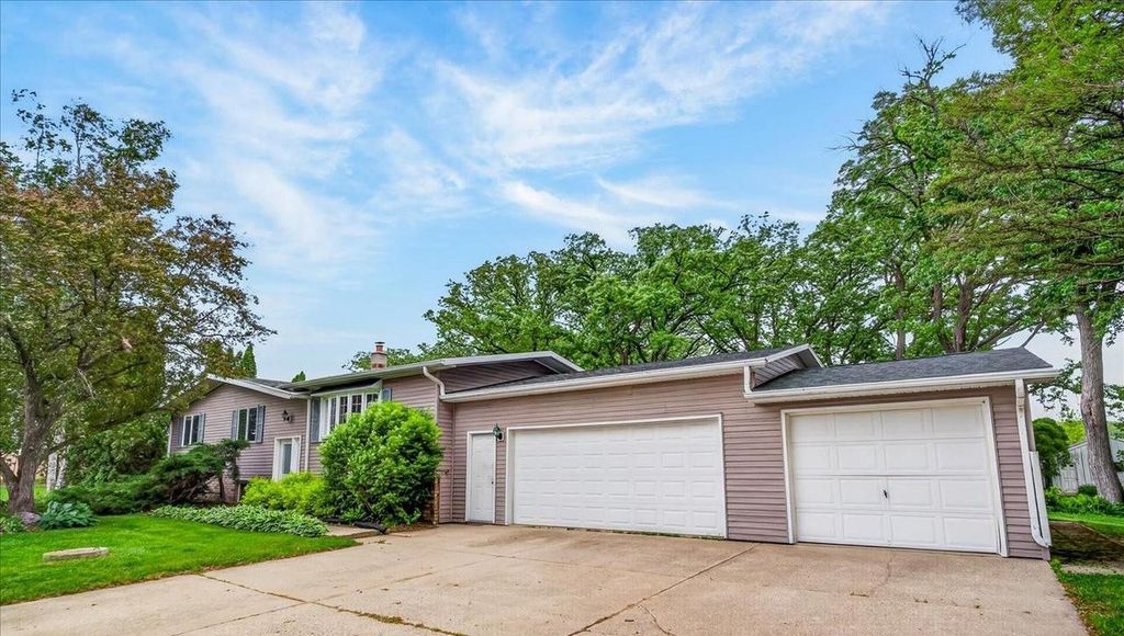 Photo of 4338 S Schuman ROAD, Orfordville, WI 53576 (MLS # 2024125)