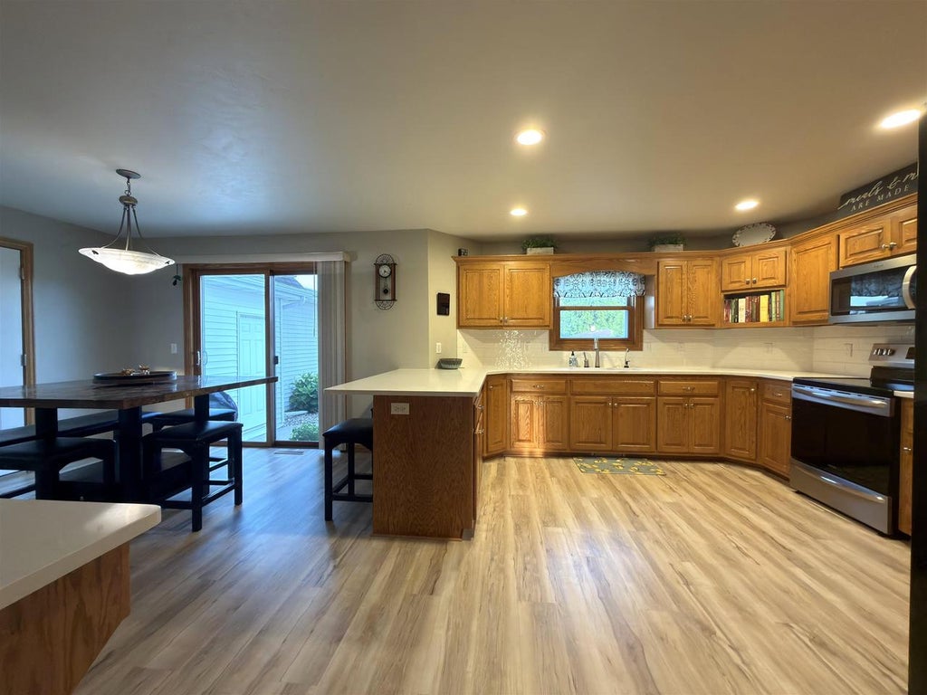 Photo of 2248 Nick LANE, De Pere, WI 54115 (MLS # 50330340)