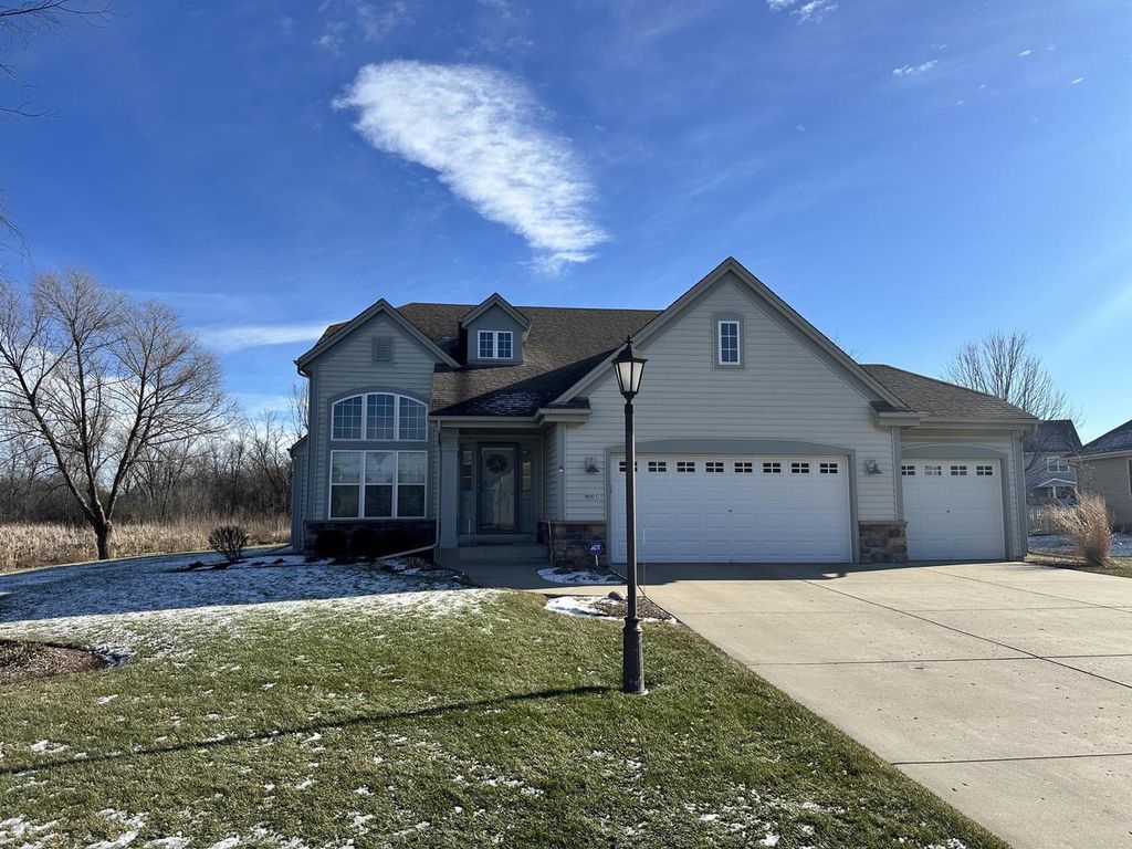 Photo of 6001 Alburg AVENUE, Racine, WI 53406 (MLS # 1947167)