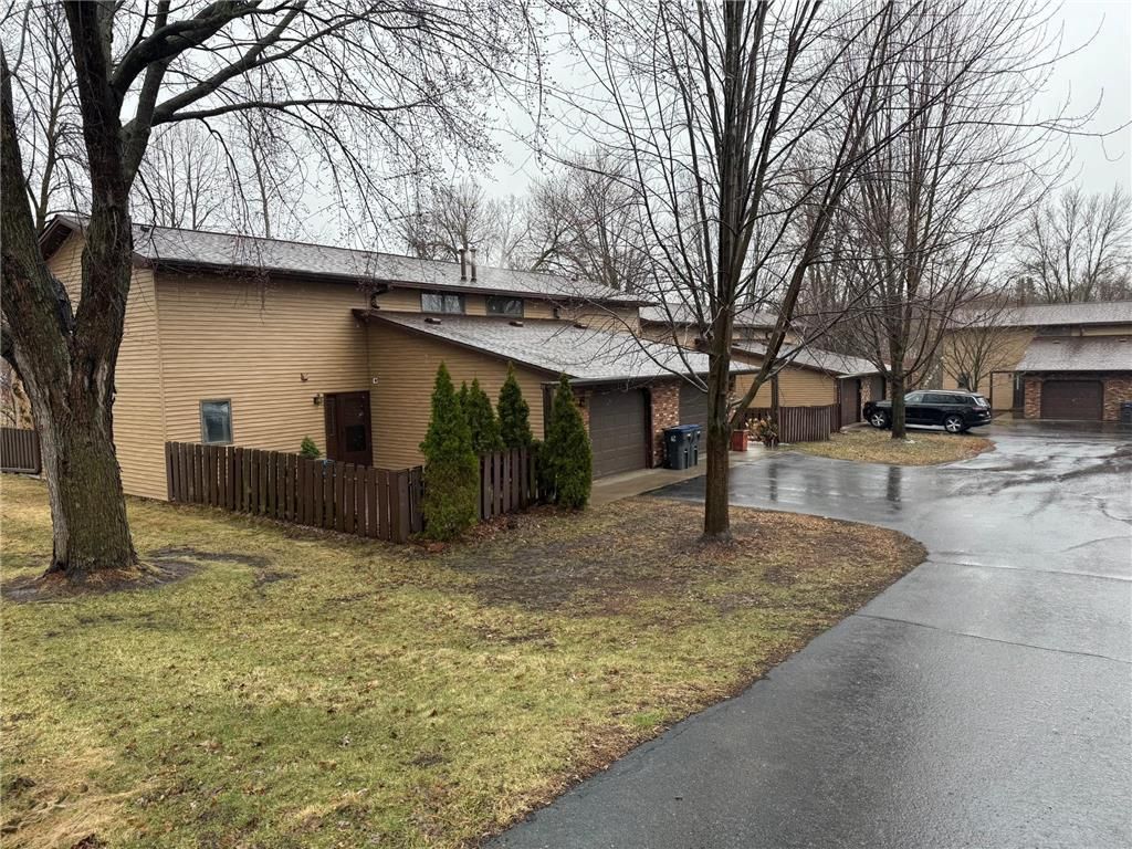 Photo of 434 E 11th STREET #L, New Richmond, WI 54017 (MLS # 7008211)