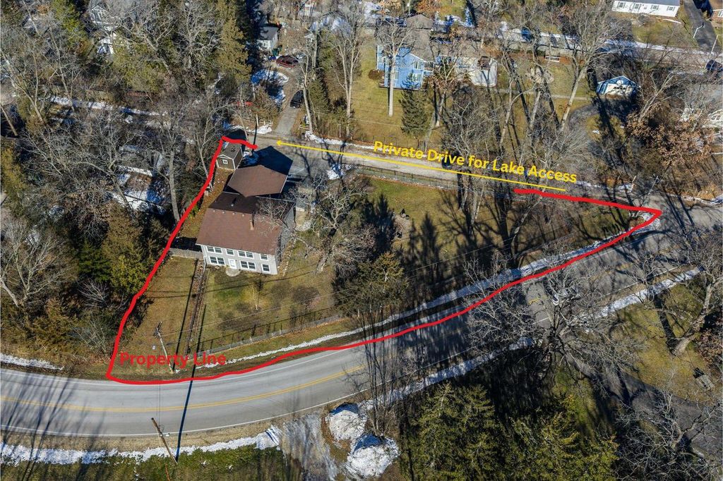 Photo of 2505 E Lake Shore DRIVE, Twin Lakes, WI 53181 (MLS # 1945710)