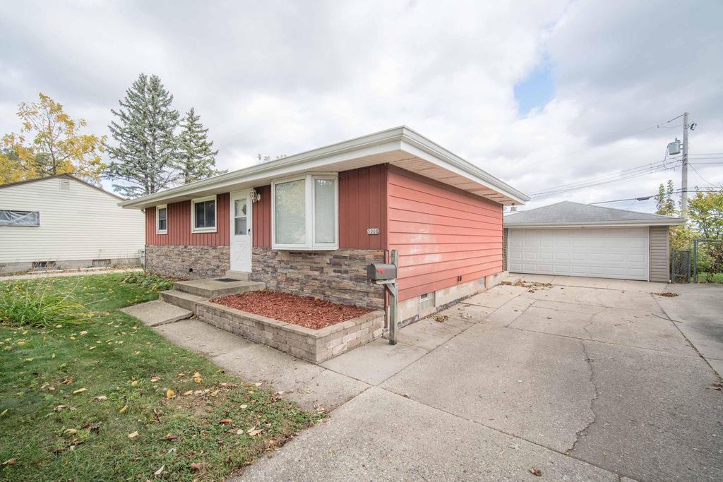 Photo of 5008 N 104th STREET, Milwaukee, WI 53225 (MLS # 1940576)