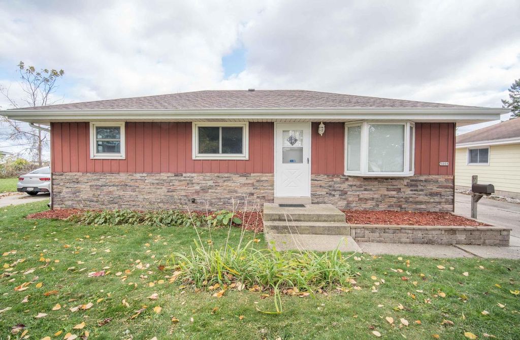 Photo of 5008 N 104th STREET, Milwaukee, WI 53225 (MLS # 1940576)