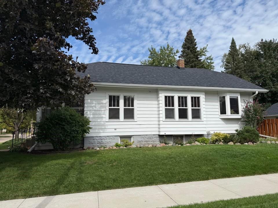 Photo of 932 Sawyer STREET, Oshkosh, WI 65250 (MLS # 1605491)