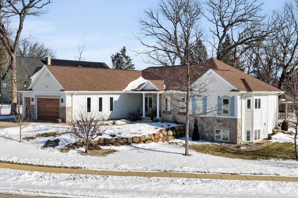 Photo of 408 Kassander WAY, Oregon, WI 53575 (MLS # 2016306)