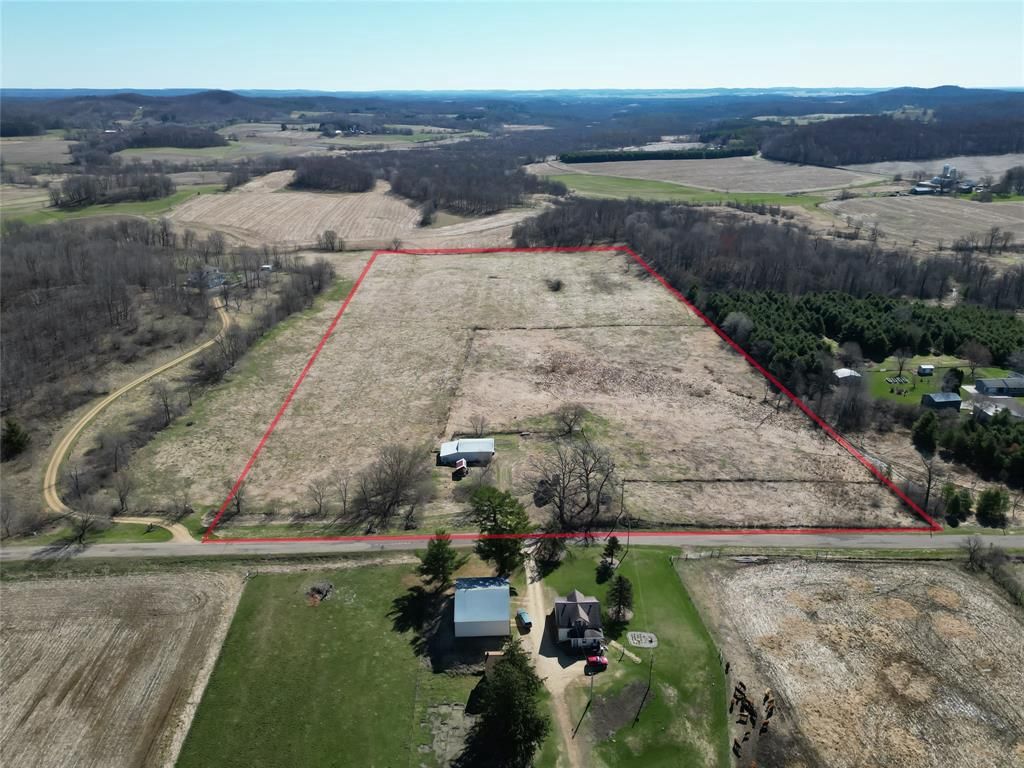 Photo of N8726 380th STREET, Boyceville, WI 54725 (MLS # 1599089)