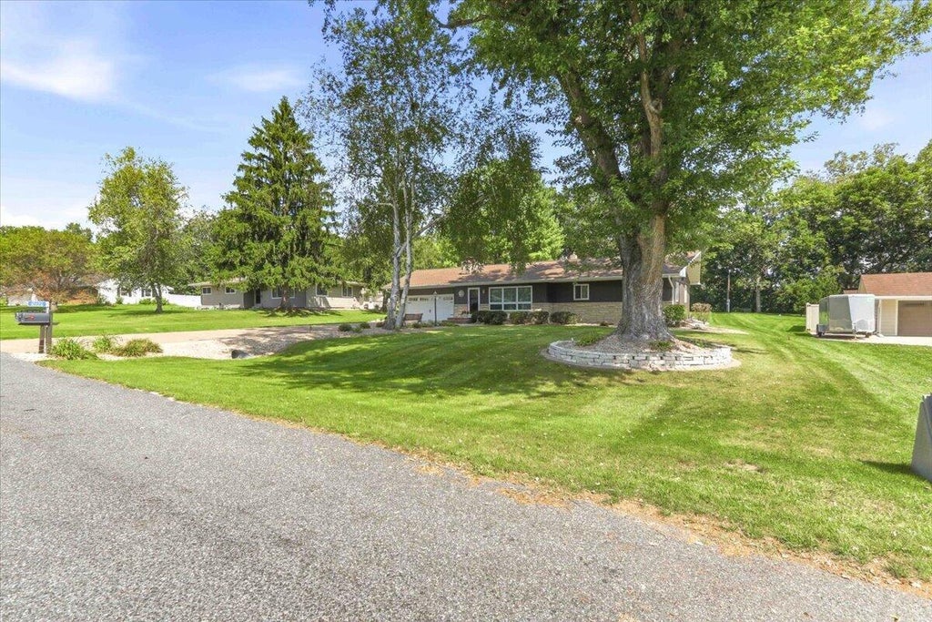 Photo of N1126 Mormon DRIVE, La Crosse, WI 54601 (MLS # 1977507)