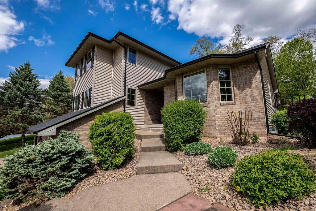Photo of 620 Pyrite ROAD, Platteville, WI 53818 (MLS # 2023616)
