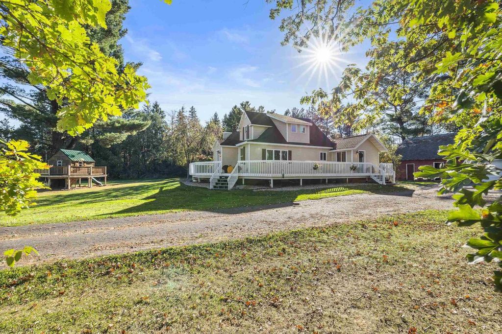 Photo of 10145 Washington AVENUE, Marshfield, WI 54494 (MLS # 22505008)