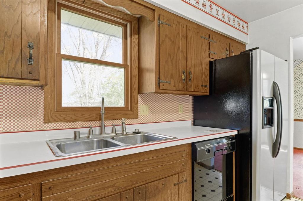 Photo of 6014 Old Middleton ROAD, Madison, WI 53705 (MLS # 2021490)