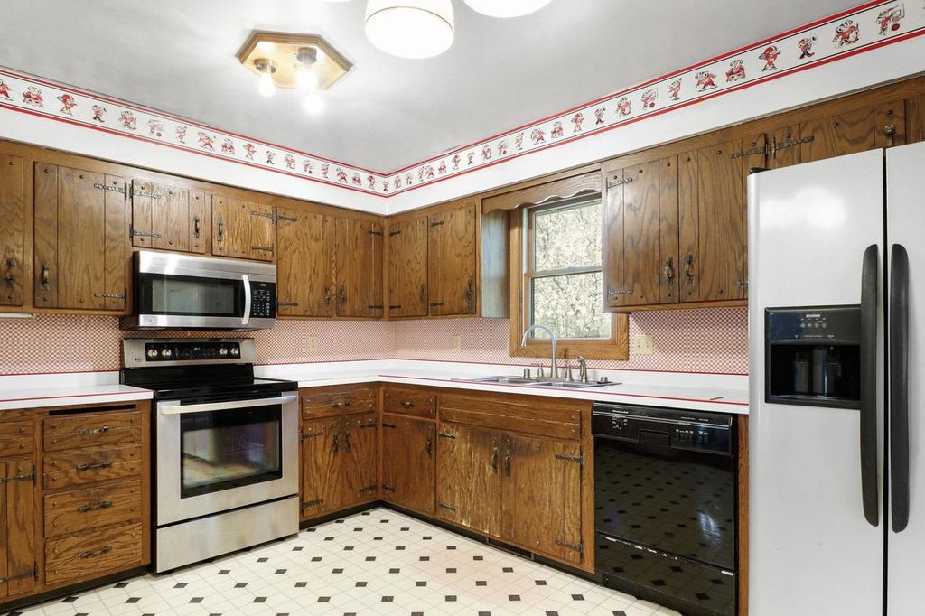 Photo of 6014 Old Middleton ROAD, Madison, WI 53705 (MLS # 2021490)