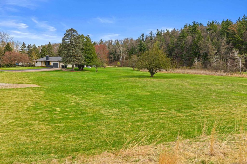 Photo of 112 County Rd Z, Nekoosa, WI 54457 (MLS # 2021709)
