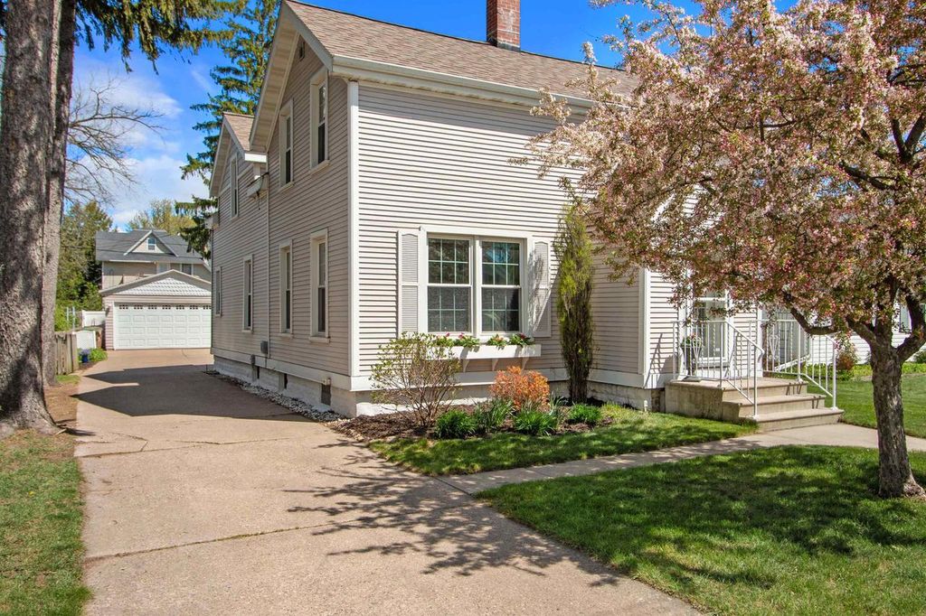 Photo of 1716 Mc Culloch STREET, Stevens Point, WI 54481 (MLS # 22601875)