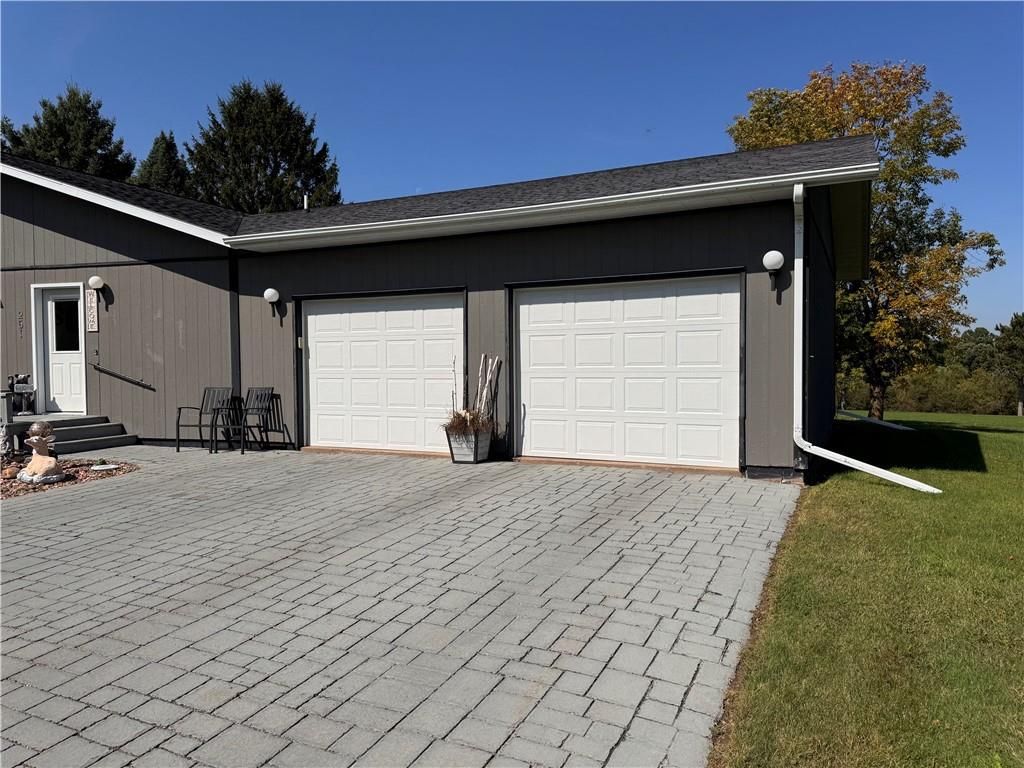 Photo of 261 Rolling Oaks DRIVE, Barron, WI 54812 (MLS # 1595602)