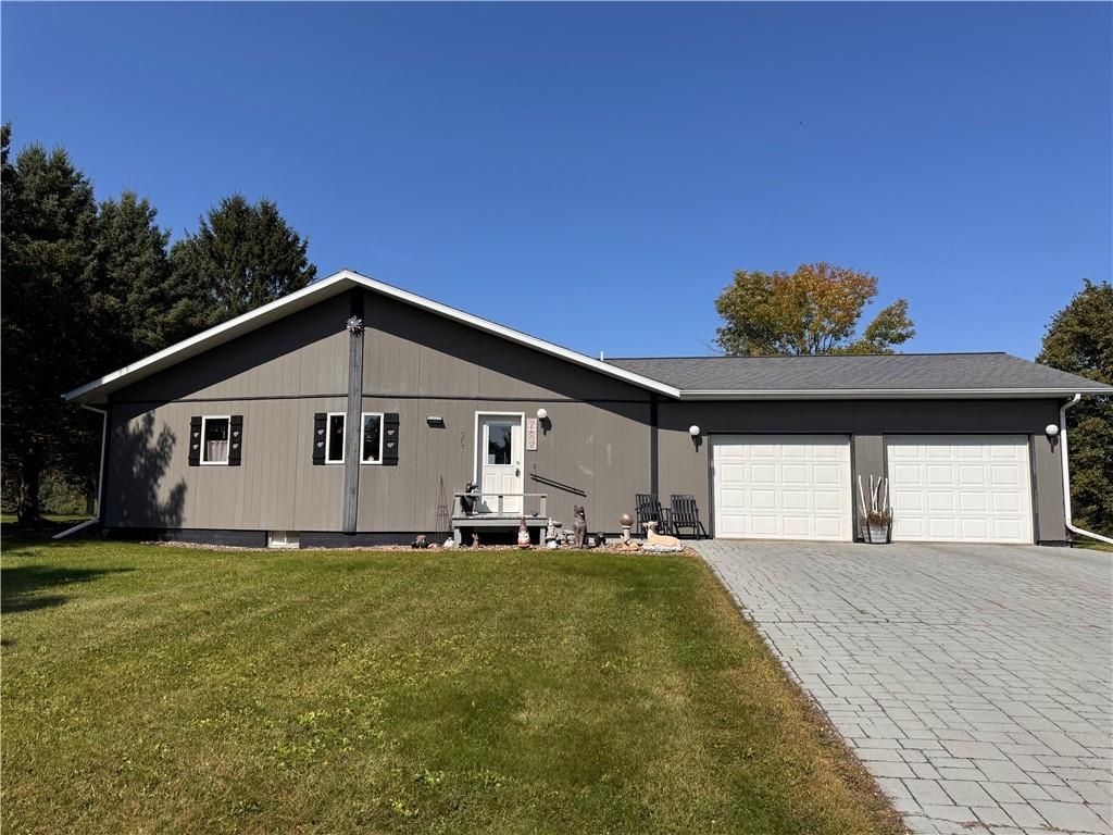 Photo of 261 Rolling Oaks DRIVE, Barron, WI 54812 (MLS # 1595602)