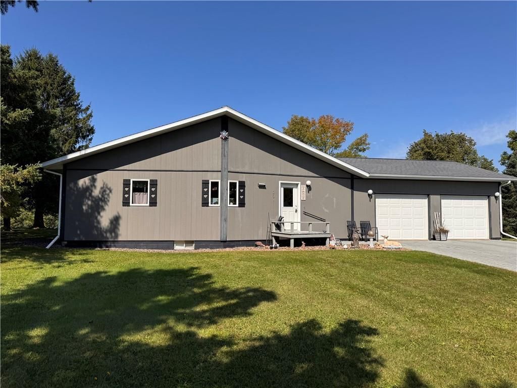Photo of 261 Rolling Oaks DRIVE, Barron, WI 54812 (MLS # 1595602)