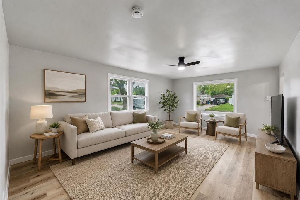 Photo of 1875 Smith STREET, Green Bay, WI 54302 (MLS # 50325826)