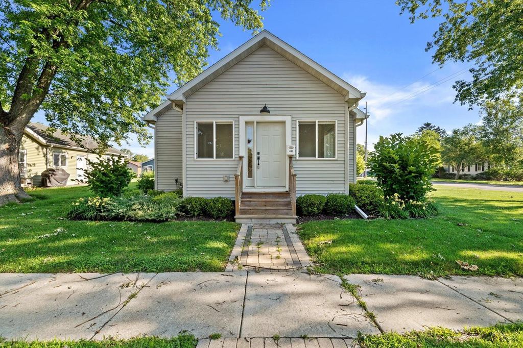 Photo of 403 Walworth STREET, Lake Geneva, WI 53147 (MLS # 1970660)