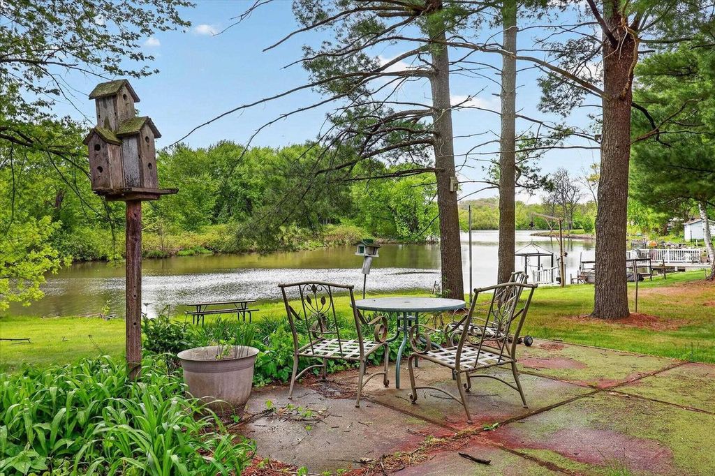 Photo of N4055 Golf LANE, Brodhead, WI 53520 (MLS # 2022969)