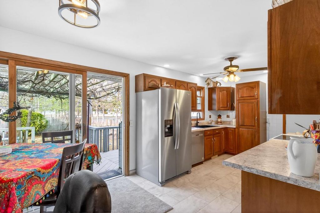 Photo of 1160 Lakewood LANE, Wisconsin Rapids, WI 54494 (MLS # 22601157)