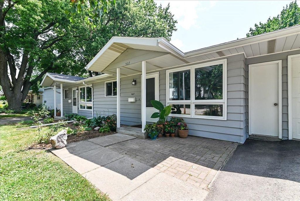 Photo of 507-601 E Garfield STREET, Mount Horeb, WI 53572 (MLS # 2028892)