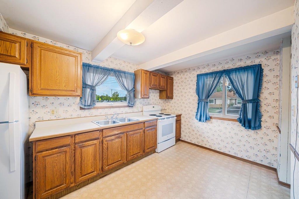 Photo of 902 N Linwood AVENUE, Appleton, WI 54914 (MLS # 50332470)